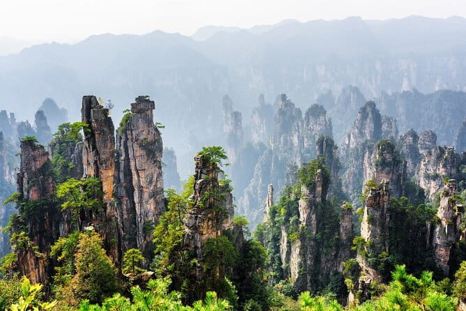1 Day Avatar Mountain & Fores Park Group Tour with VIP Access - Yuanjiajie and the Avatar connection