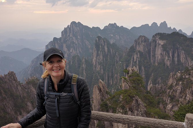 1-Day Mt. Huangshan Tour with Optional Hongcun & Xidi Village - Shixin Peak and Huangshan’s granite forms