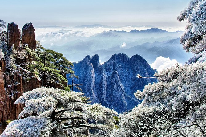 1-Day Mt. Huangshan Tour with Optional Hongcun & Xidi Village - Bi Sheng Hua, the brush-tip pine