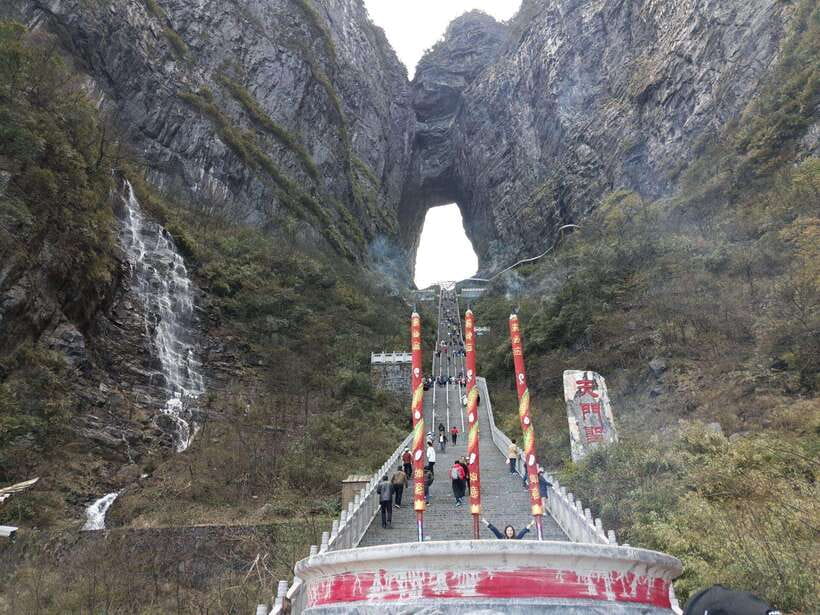 1-Day Private Tour to Zhangjiajie Highlights - Hotel pickup makes the long day easier