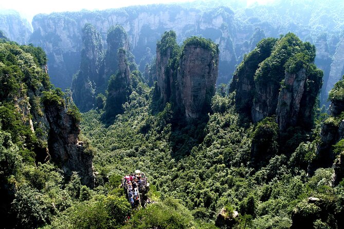 1-Day Private Tour to ZJJ Forest Park with Off the Beaten Tracks - Why a private Zhangjiajie day makes sense