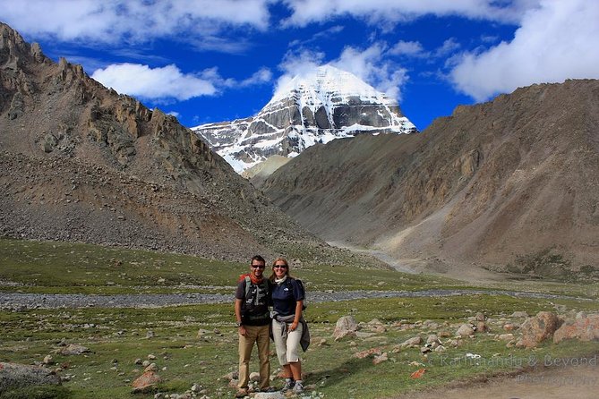 15 Days Mt Everest and Mt Kailash Kora Pilgrimage Group Tour - Lhasa begins with temples, palaces, and a gentle adjustment