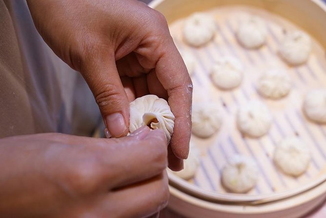 2.5hrs Chinese Kitchen Cooking Class: Xiaolongbao Soup Dumplings - Meeting at 10:00 am in Shanghai