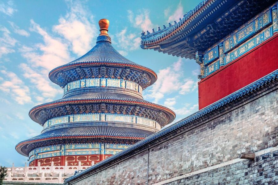 2-Day Beijing Highlights Tour with Peking Duck - Houhai hutongs and an optional evening show