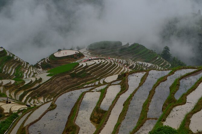 2 Day Guilin Highlights Li River Cruise and Longji Terraces Tour - A guide can make the mountain day easier