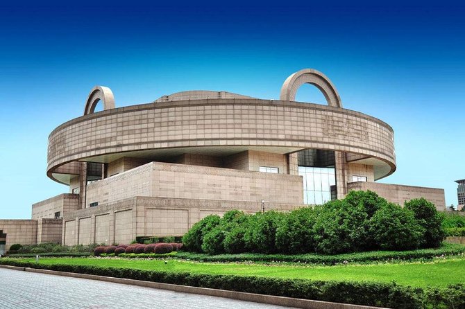 2-Day Shanghai Highlight Tour Combo Package - Day one: Shanghai’s past, public squares, and the Bund