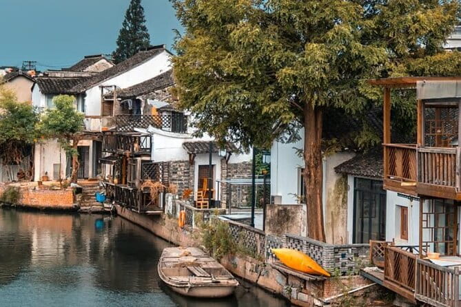 2-Day Zhujiajiao Water Town, Shanghai and Suzhou Private Tour - Day one: canals and classic Shanghai
