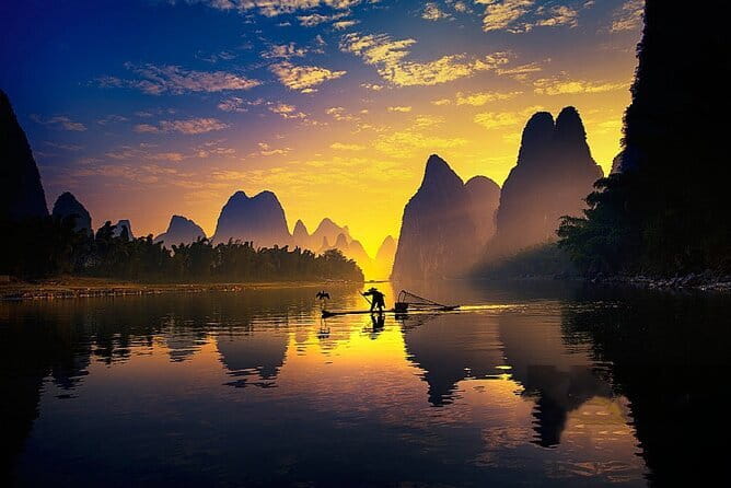 2 days highlights tours : Longji rice terraces & Li River cruise - Transport, guide service, and group size