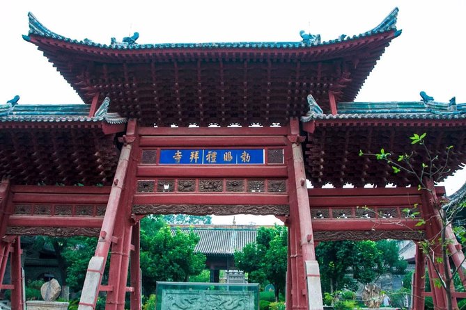 2-Days Xi'an Private Tour with night tour - A local lunch on an intangible cultural food street