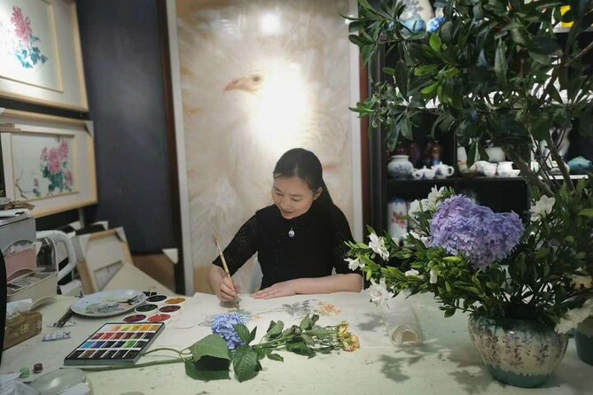 2-Hour Private Chinese Ink and Brush Painting Workshop in Shanghai - Why this class feels different from a standard art activity