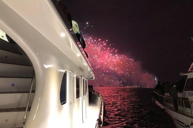 2025 Chinese New Year Fireworks Open Bar Yacht Dinner Cruise HK - Three hours on Victoria Harbour