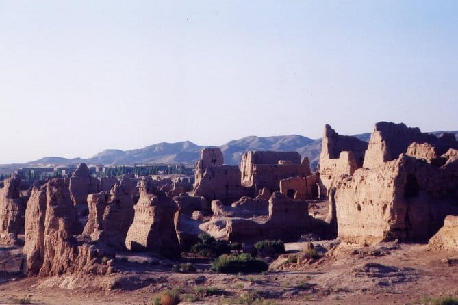 3 Days Urumqi Heavenly Lake and Turpan Tour - Day 3: Water, faith, and a ruined capital