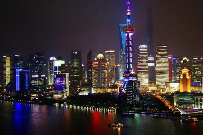 3-Hour Private Customized Shanghai Night Tour - The 50-minute Huangpu River cruise