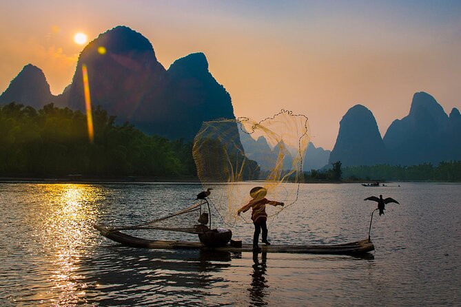 4 Days Guilin Essence and Yangshuo Countryside Tour - Day four: Xianggong Mountain and the airport