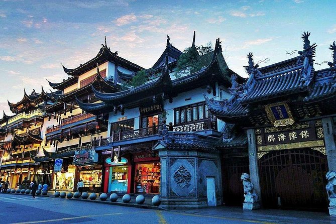 4-Hour Flexible Private Shanghai City Tour - Jade Buddha Temple and a working place of worship
