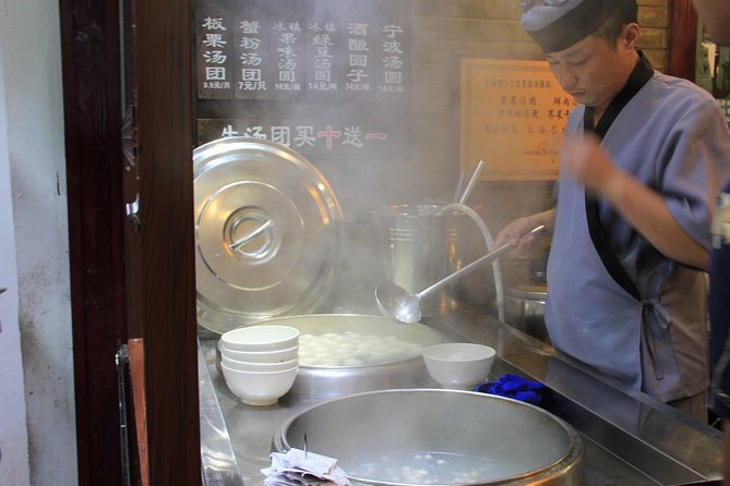 4-Hour Food Tour in Qibao Water Town from Shanghai by Subway - Key points at a glance