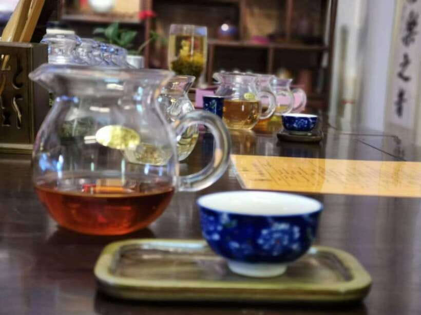 4-Hour Shanghai Best Garden and Temple Tour with Tea Tasting - Why This Tour Works For A First Shanghai Visit
