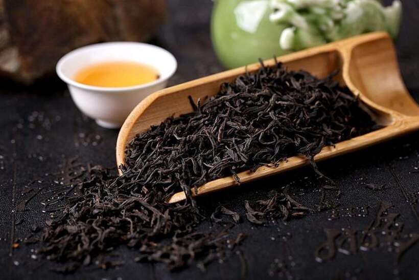 4-Hour Shanghai Best Garden and Temple Tour with Tea Tasting - Old Town Bazaar And The Nine Lucky Bridge