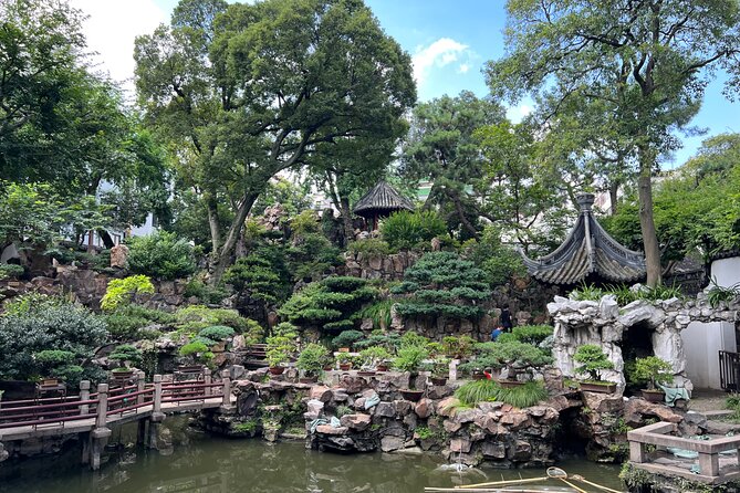 4-Hour Shanghai Highlight Tour: Yu Garden and Jade Buddha Temple - What the $99 price means