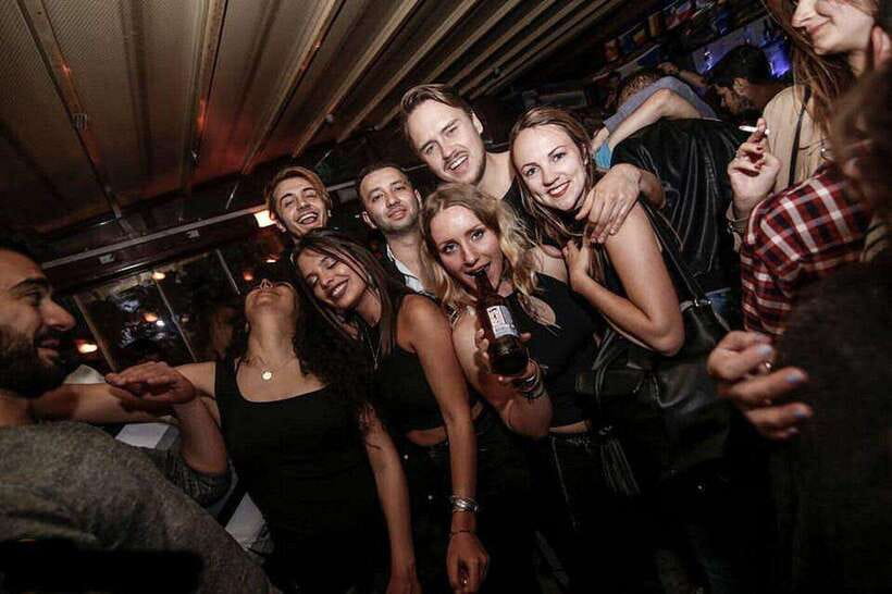 4-Hour Shanghai Pub Crawl (bars & nightclub hopping) - Practical Advice for a Smoother Night