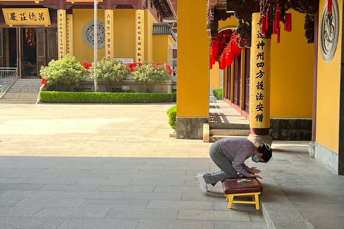 4-Hr Shanghai Tour: Food, Culture, Sightseeing, Cycling, Ferry - Key points to know before booking