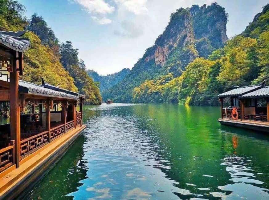 6-Day Private Tour: Guilin Terraces, Fenghuang & Zhangjiajie - Day 6: The Grand Canyon glass bridge and departure