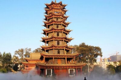 8-Day Silk Road Trip of Dunhuang, Jiayuguan, Zhangye with Accommodation