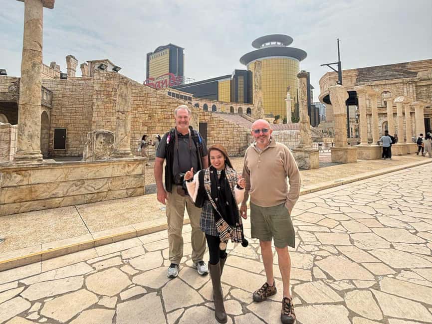 A Perfect Day in Macau: A Walking Tour from Ruins to Casinos - From Senado Square into Macau’s old center