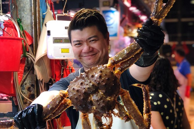 A Perfect Hong Kong Layover - 5h private tour - Kowloon markets, temples, and local culture