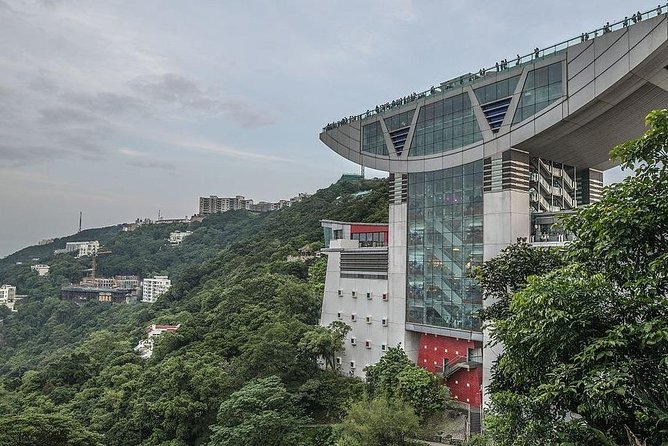 A Private City Tour of Hong Kong with Mercedes-Benz - How the private format changes the day