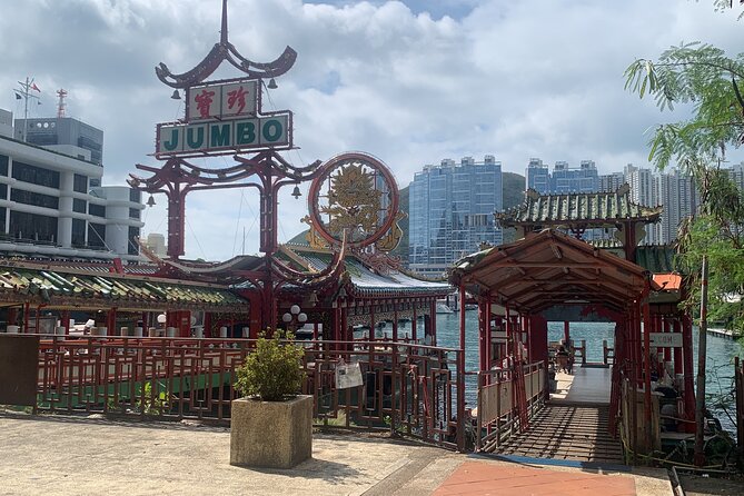 A Private City Tour of Hong Kong with Mercedes-Benz - Man Mo Temple and Old Central