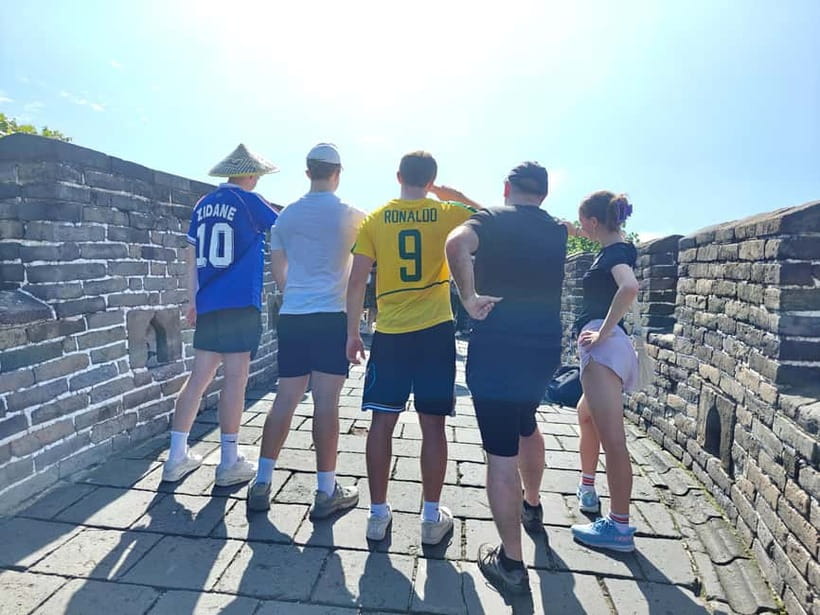 Afternoon Sightseeing Bus Guided Tour to Mutianyu Great Wall - The journey north to the Great Wall