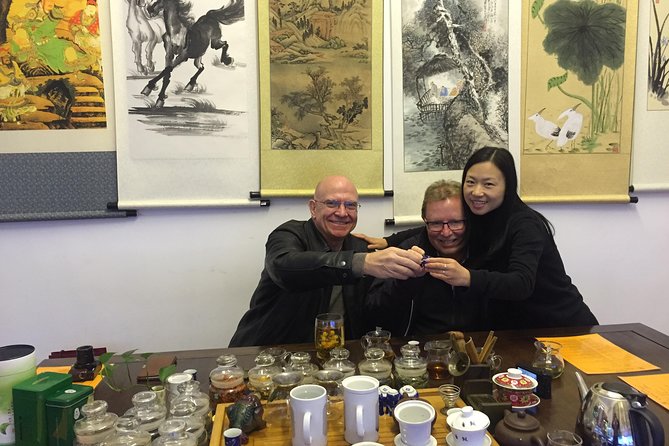 All-Inclusive Private Day Tour: Best Shanghai w/ River Cruise - Tea and temple time at Confucius Temple