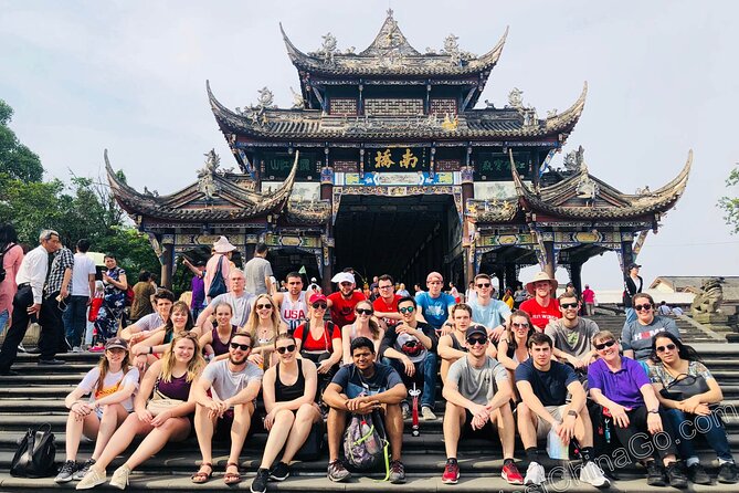 All-Inclusive Private Day Tour of Mount Qingcheng and Dujiangyan - Mount Qingcheng: quiet paths and Taoist tradition