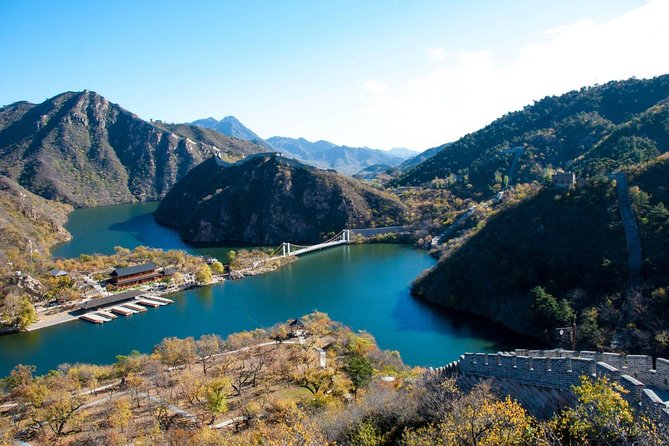All Inclusive Private Hiking Tour from Huanghuacheng Water Great Wall to Xishuiyu - Reaching the wall at Huanghuacheng