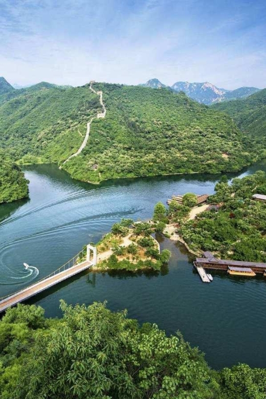 All-Inclusive Private Tour:Mutianyu&Huanghuacheng Great Wall - What the private guide adds