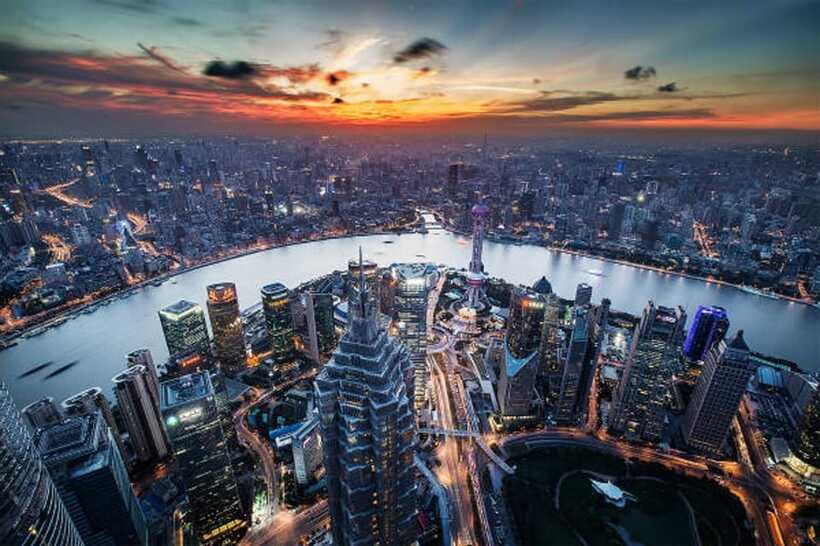 All Inclusive Shanghai City Tour by German-Speaking Guide - Pudong and Shanghai Tower’s high view