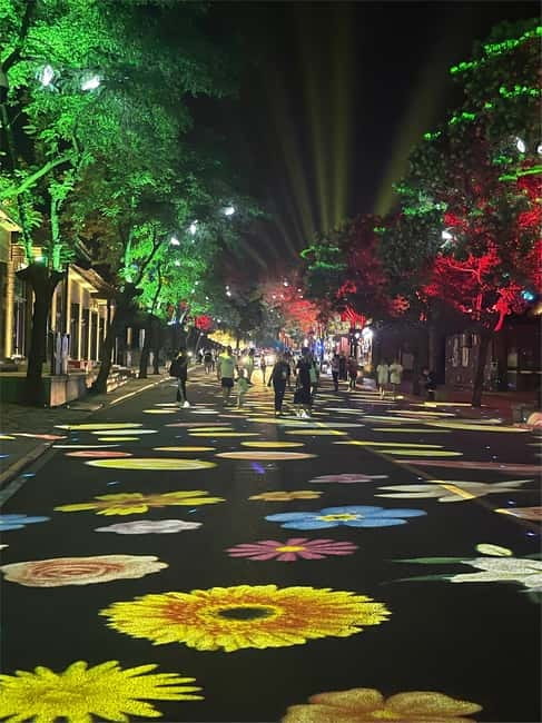 Badaling Great Wall Night Tour+ Light Show + Performance - Who should book this night visit?