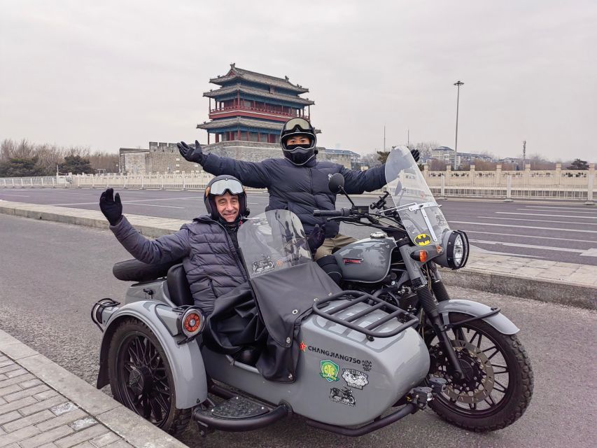 Beijing: 4 hours Discover City by Sidecar - Riding through Houhai and the hutongs