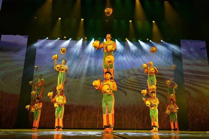 Beijing Acrobatic Show in Red Theater with Guide and Transfer - Inside the one-hour performance
