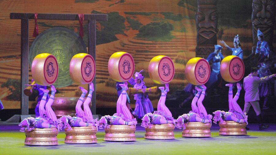 Beijing: Acrobatic Show Tickets Traditional & Modern Fusion - Who will enjoy this performance most