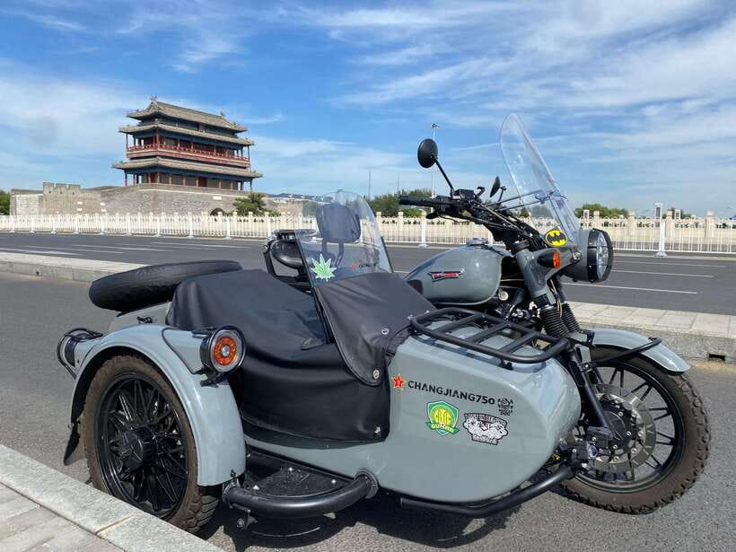 Beijing：Ancient & Modern City Tour by Sidecar(Day/Night) - Snacks, tea, and the small pause that improves the tour