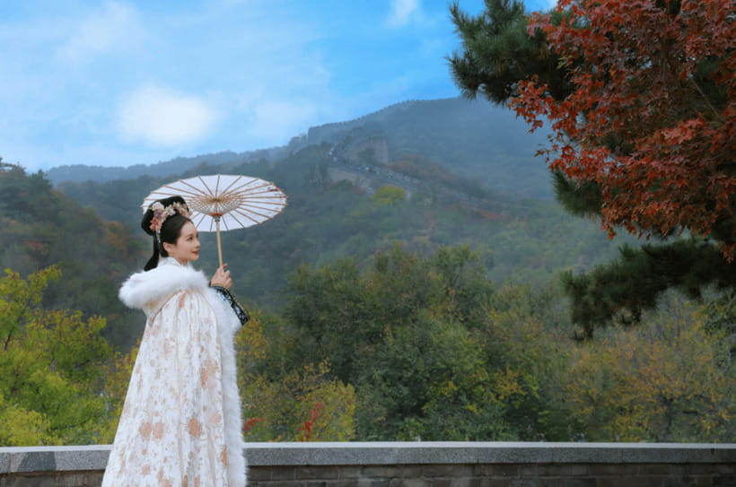 Beijing:Badaling Great Wall Tickets & Guided Tours - Daytime bus route: 2.5 hours each way, four hours at the Wall