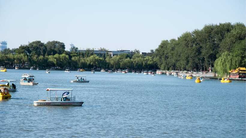Beijing: Beihai Park Full Access Ticket - Must-See in China - The English Guide: Helpful, But Not a Live Tour