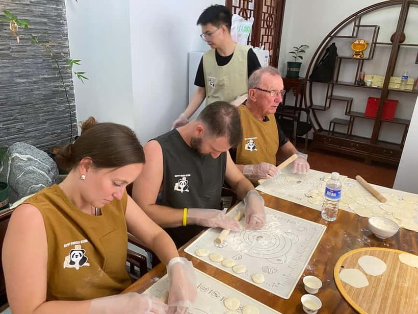 Beijing: Dumpling Making Workshop with Meal and Tea - The hutong setting and sense of place