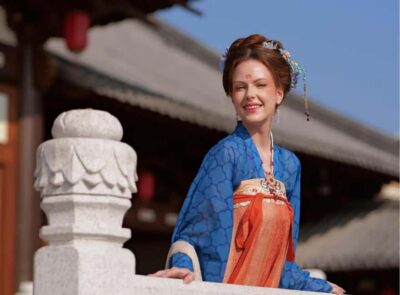 Explore the Forbidden City in Hanfu