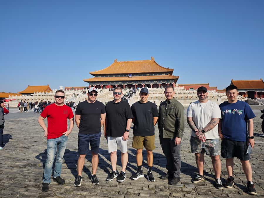 Beijing: Forbidden City Guided Tour with Options - The five-minute walk to Jingshan Park