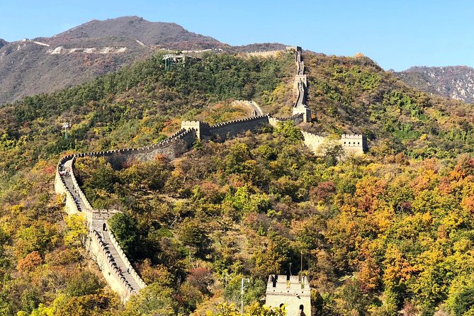 Beijing Gubei Water Town and Great Wall Day Trip - Shopping for local-style souvenirs
