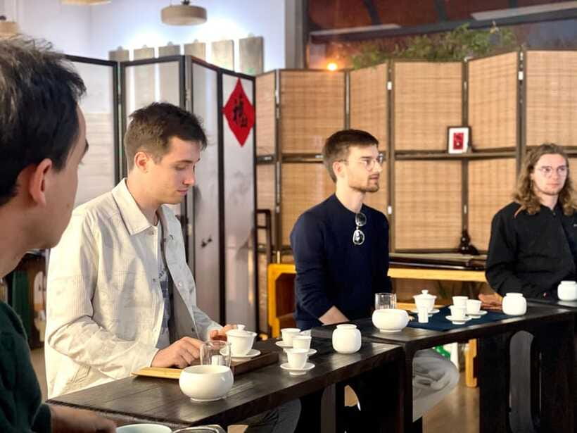 Beijing Hands-On Culture Tour: Tea, Instrument, Calligraphy - Hanfu, photos, and the visual side of Chinese culture