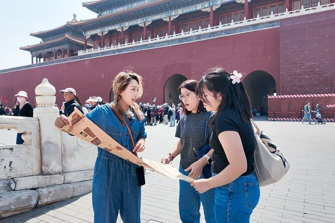 Beijing Historic City Guided Walking Tour + Calligraphy Creation - Liulichang Street and the role of calligraphy